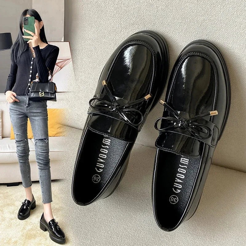 Mocassin talon carré