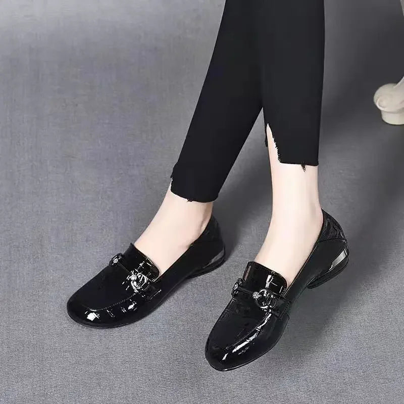 Mocassin croco femme