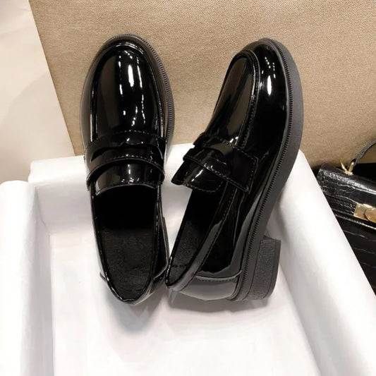 Mocassin femme verni noir