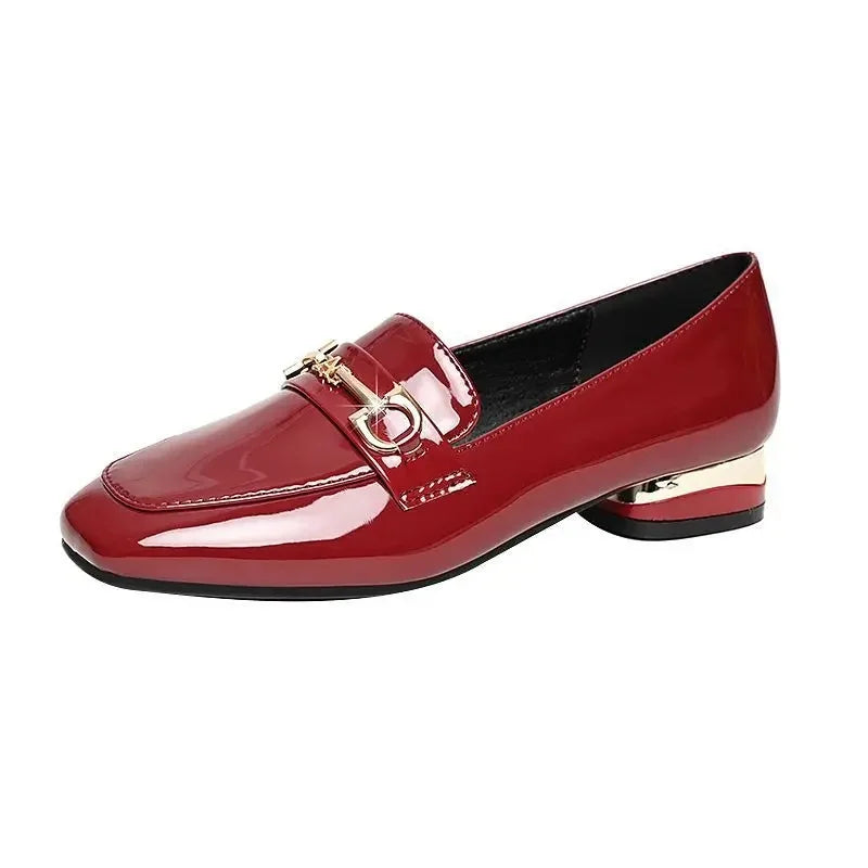 Mocassin rouge vernis femme